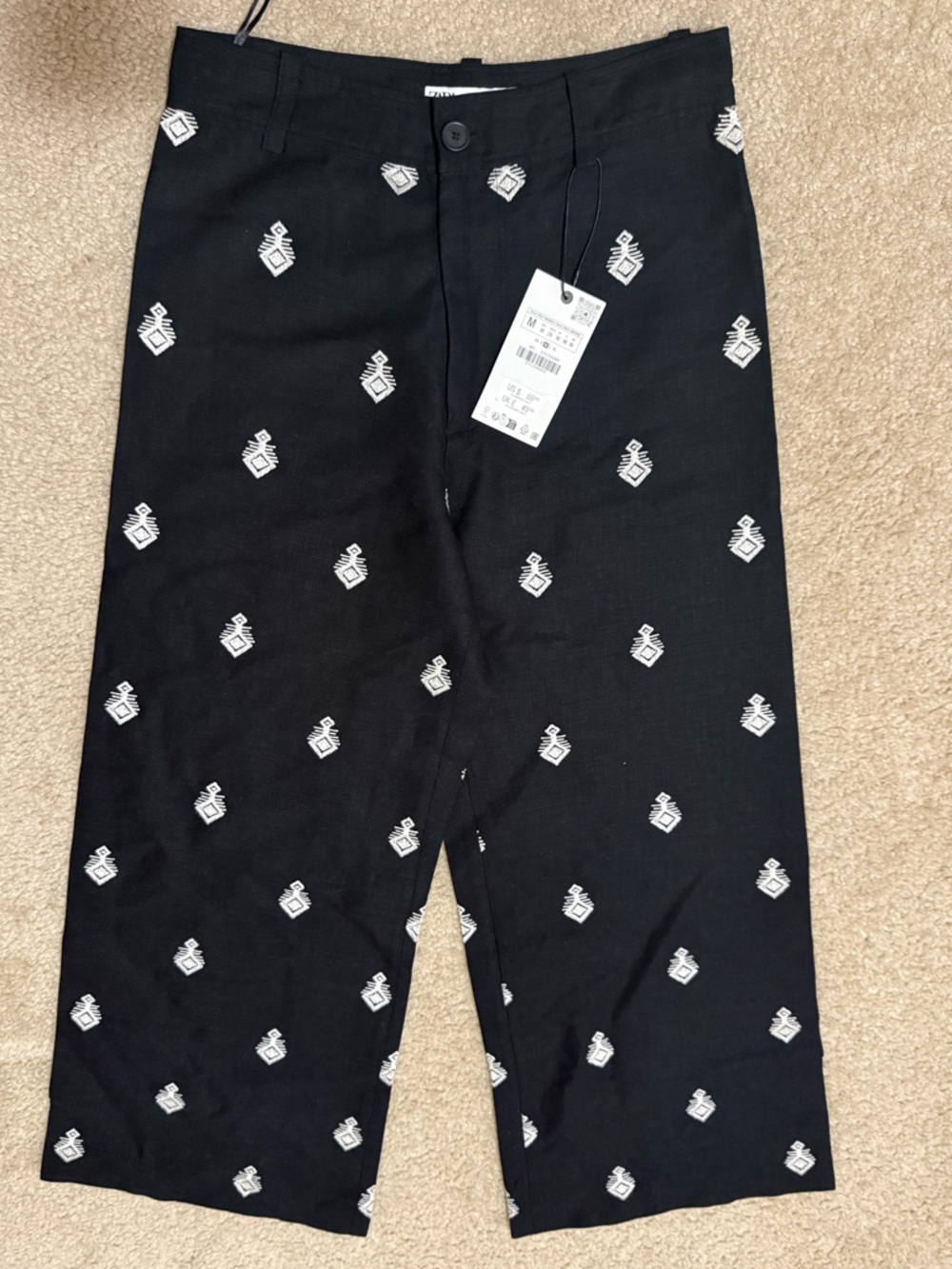 ZARA Cropped trousers with contrast embroidery - Picture 8 of 8